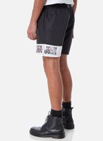 06110692_09_4-SHORTS-ELECTRICIY