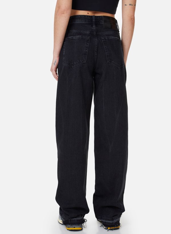 18085901_72_4-CALCA-RELAXED-F-BLACK-WT