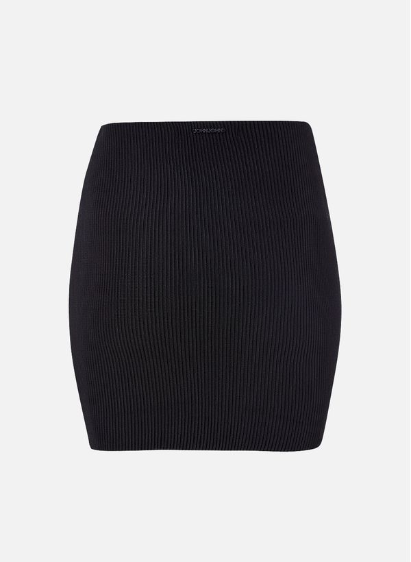 16112238_09_01-SAIA-PERFECT-BLACK