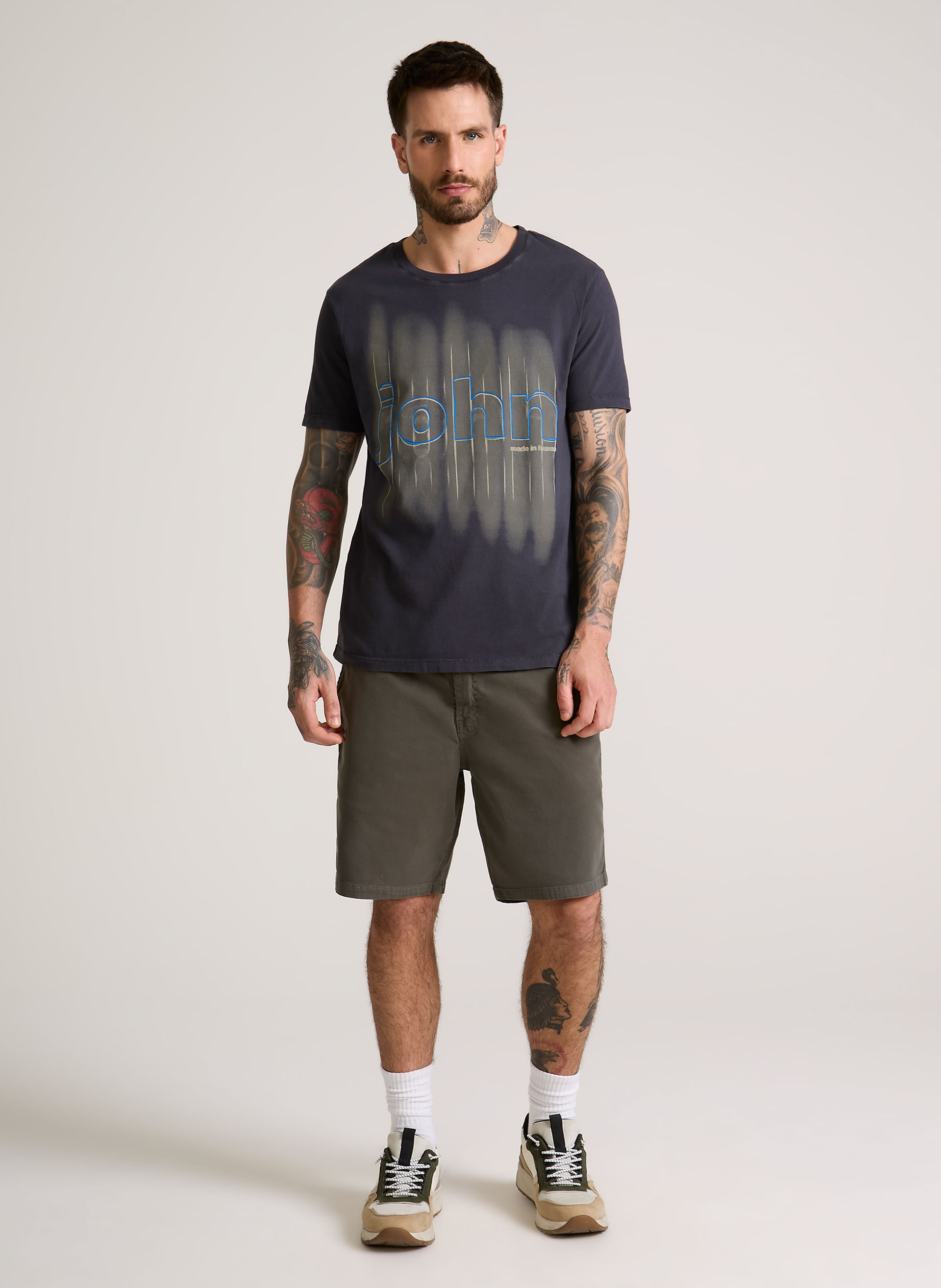 42546618_86_3-T-SHIRT-SL-JOHN-BLUR