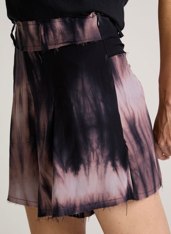 06110934_94_4-SHORTS-TAILORED-DYE