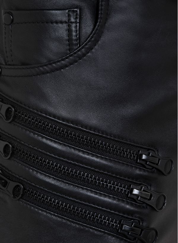 06140101_09_7-SHORTS-DIVINE-BLACK