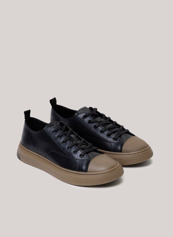 90140946_09_3-TENIS-JJ-TOM-BLACK