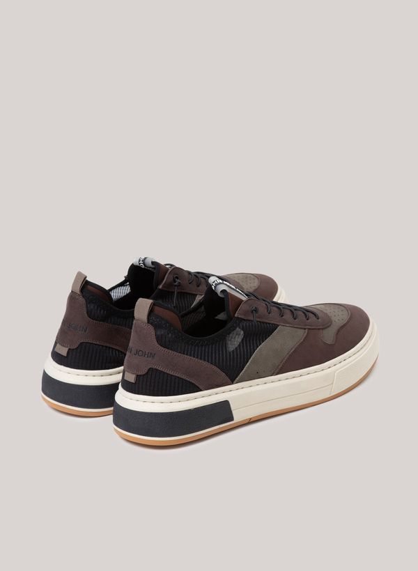 90140947_46_6-TENIS-PARLA-FOREST
