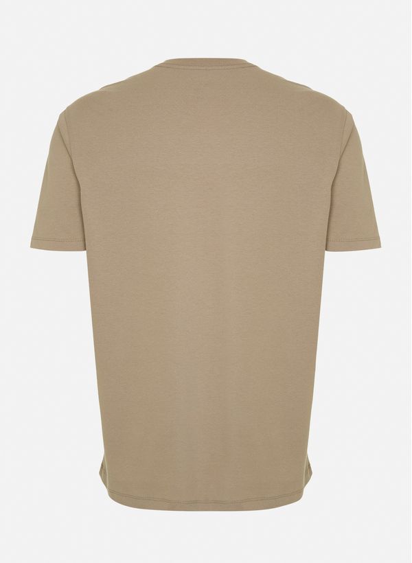 42546810_01_3-TS-RG-JJ-BASIC-AREIA