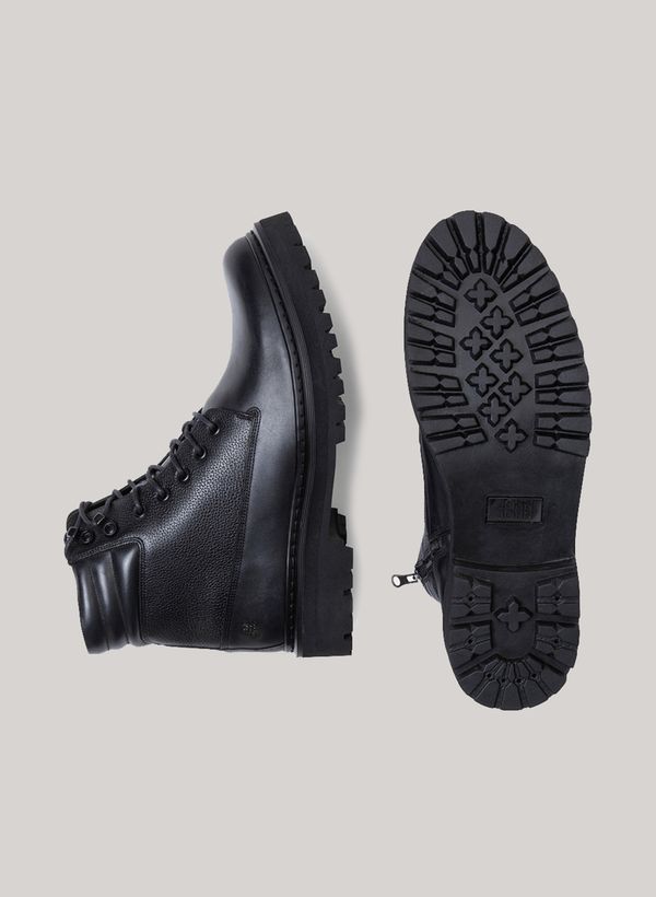 30140599_09_9-BOTA-AUSTIN-BLACK