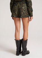 06040438_94_5-SHORTS-WILD