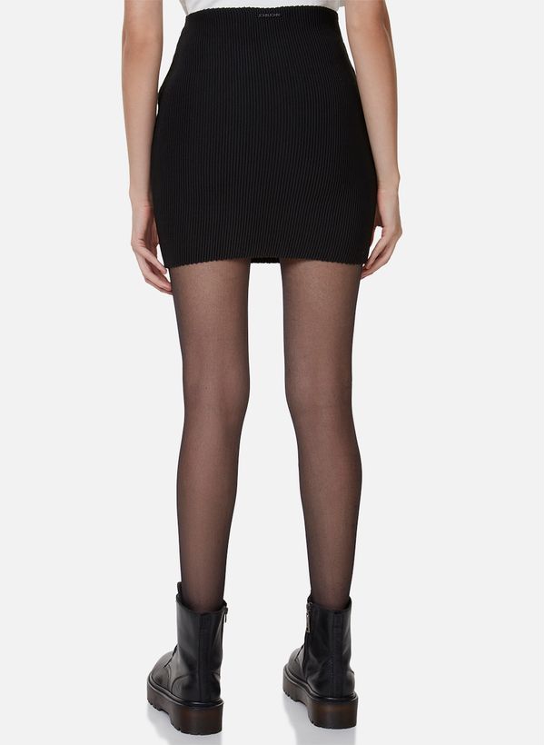 16112238_09_5-SAIA-PERFECT-BLACK