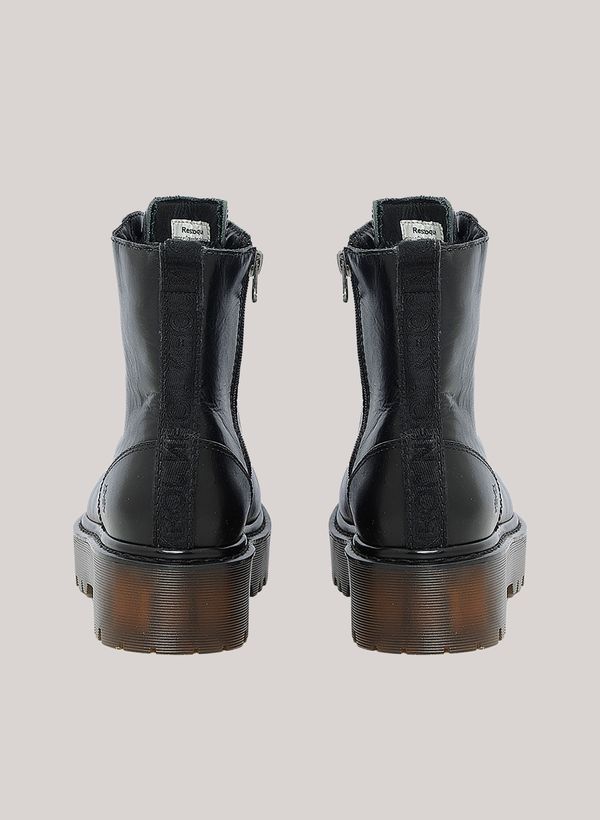 30140472_09_04-BOOT-TRANSLUCENT-SOLE