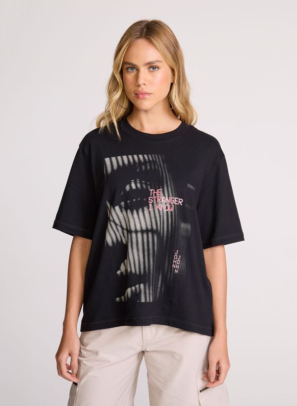 03620651_09_2-TSHIRT-THE-STRANGER